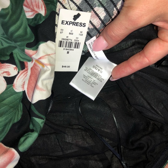 Express floral tub top nwt - Picture 4 of 4